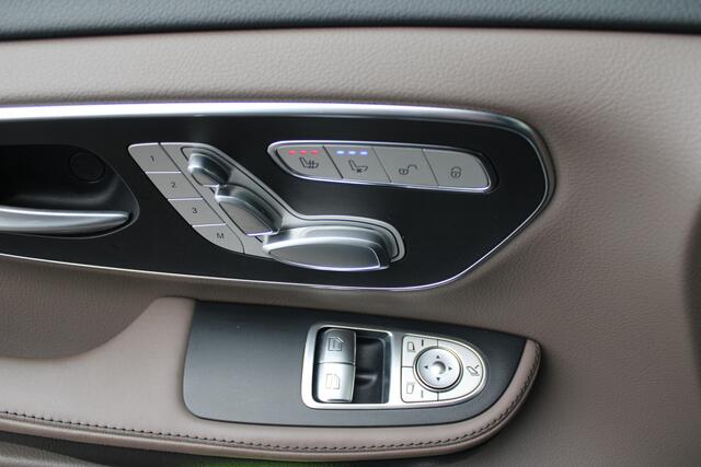 Mercedes-Benz V-KLASSE 300d / AMG / Exclusive / DC / 4-matic / Luchtvering / Pano / 360 Cam / Burmester / Vol Opties / NIEUWSTAAT.