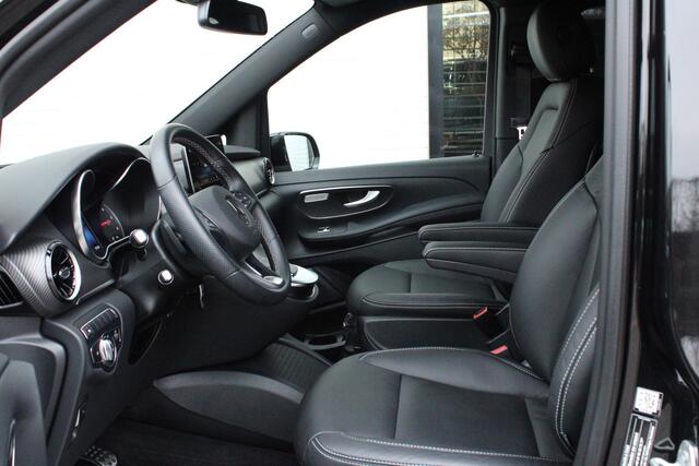 Mercedes-Benz V-KLASSE 250d / Lang / AMG / DC / 2x Schuifdeur / 12.000KM!! / Camera / NIEUWSTAAT