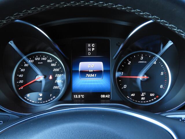 Mercedes-Benz V-KLASSE 300d XL DC | AMG | LUCHTVERING | BURMESTER | DISTRONIC