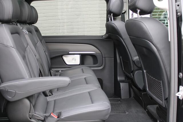 Mercedes-Benz V-KLASSE 300d / DC / AMG / Panorama / bj 2025 / 2x Elec Schuifd / 360 Cam / Burmester / Vol Opties / NIEUWSTAAT