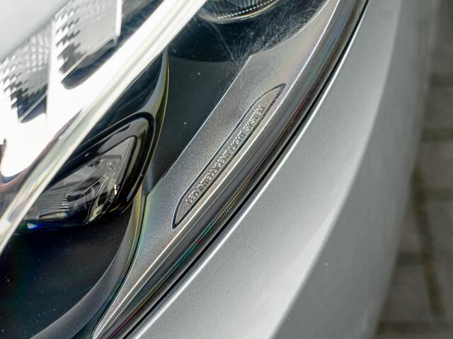 Mercedes-Benz V-KLASSE 220d Lang Avantgarde | 360 Camera | Enkel cabine