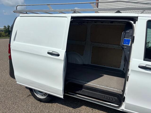 Mercedes-Benz VITO 116CDI L2H1 Automaat Airco Navi Cruisecontrol Trekhaak EURO 6