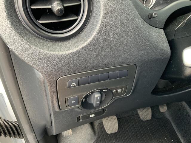 Mercedes-Benz VITO 110 CDI L2 Airco Cruise Navi Scherm Dakrail Euro 6