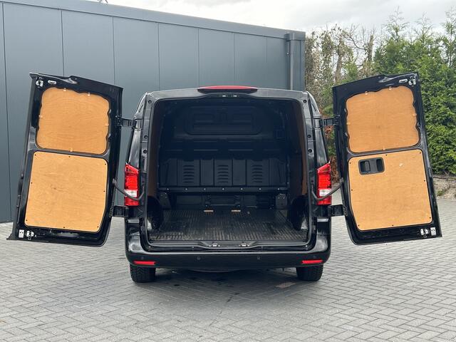 Mercedes-Benz VITO 116 CDI AUTOMAAT / L2H1 / 1e EIG. / LED / ECC AIRCO / CRUISE / NAVI / CAMERA / BLUETOOTH