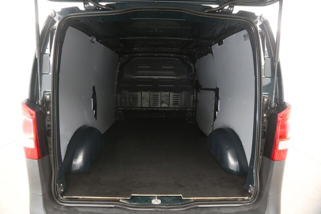 Mercedes-Benz VITO 119 CDI | 191PK | Automaat | Clima | Camera | Cruise | Navigatie | PDC | 3 Persoons | Trekhaak