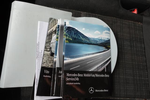 Mercedes-Benz VITO 111 CDI LANG L3 Zwart