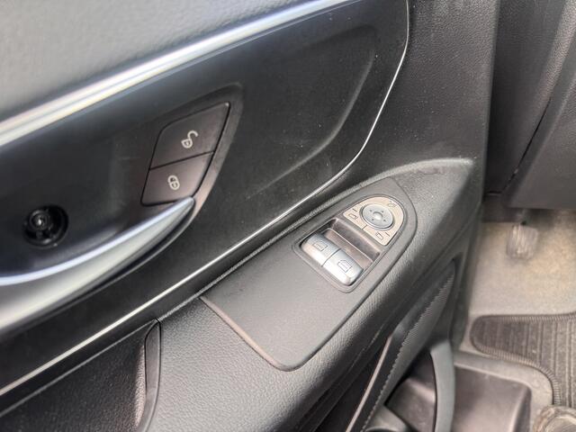 Mercedes-Benz VITO 114 CDI | Automaat | Leer | 2x Schuifdeur | Trekhaak | Camera | Blind-Spot |