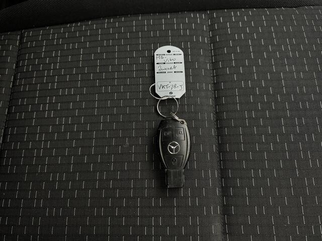 Mercedes-Benz VITO 114CDI 9G-Tronic Lang Exclusive | Led | Achterdeuren | Multimedia | Camera | 3-Persoons | Trekhaak