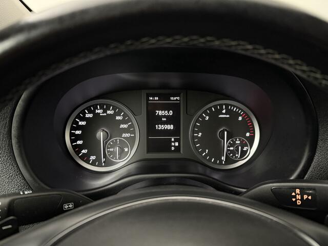 Mercedes-Benz VITO 114CDI 9G-Tronic Lang Exclusive | Led | Achterdeuren | Multimedia | Camera | 3-Persoons | Trekhaak
