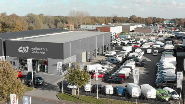 Mercedes-Benz VITO 114 CDI Lang luxe bomvol 214 pk led navi amg pakket leer