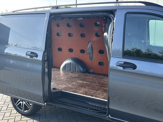 Mercedes-Benz VITO 119 CDI 191 PK AUTOMAAT / L2H1 / ECC / TREKHAAK / AIRCO / CRUISE / NAVI / CAMERA / PDC