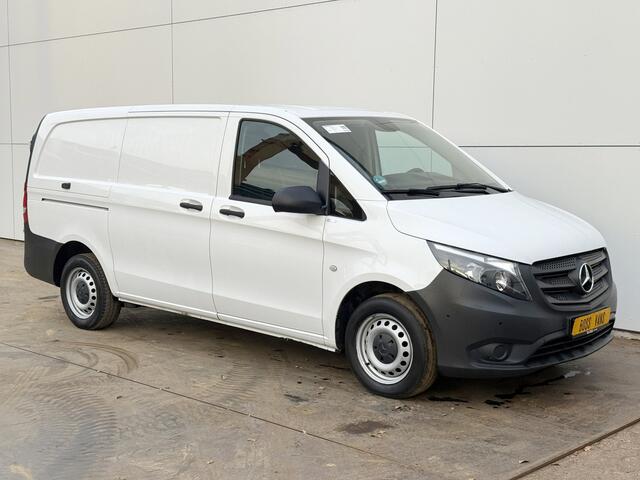 Mercedes-Benz VITO 116 1.9 CDI L2H1 Climate Control Cruise Control Camera Navigatie Stoelverwarming Parkeersensoren voor achter