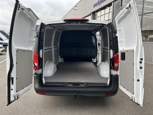 Mercedes-Benz VITO 116 CDI L3 Pro 2500KG Trekhaak / MBUX / Camera / Navigatie / Cruise control / Airco / Achterdeuren