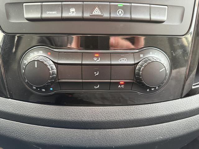 Mercedes-Benz VITO 114 1.9 CDI Automaat L2H1 Adaptieve Cruise Control Climate Control Trekhaak Carplay Camera Dakrails