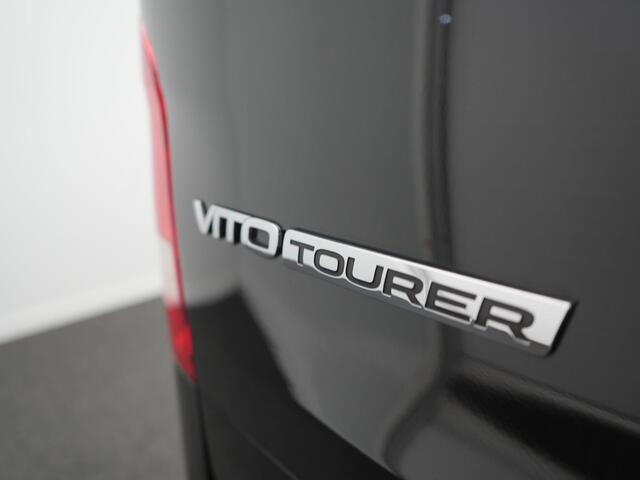 Mercedes-Benz VITO Tourer 114 CDI Base Extra Lang - 9 Persoons bus! - All Seasonbanden - Cruise Control - Achteruitrijcamera - Sidebars