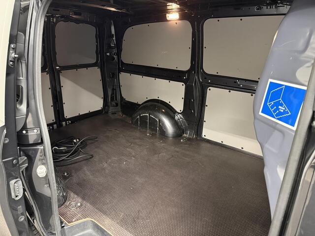 Mercedes-Benz VITO eVito Lang 66 kWh Mercedes-Benz eVito eVito Lang 66kWh