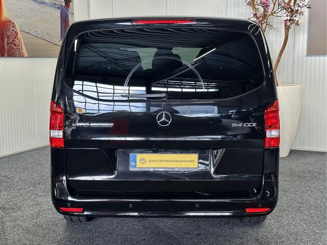 Mercedes-Benz VITO TOURER 114 CDI SELECT DUBBELE CABINE 6 PERSOONS 57765 INCL. BTW EN BPM NAVIGATIE AIRCO CRUISE CONTROL BLUETOOTH TELEFOON MEDIA VOORBEREIDING ACHTERUITRIJCAMERA PDC ZEER MOOI !! 3010 DEK