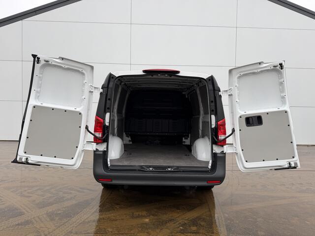 Mercedes-Benz VITO eVito 112 Pro 66kWh Facelift LUXE PAKKET 286km WLTP Snelladen L2H1 Lichtmetaal 17inch Climate Control Adaptieve Cruise Mercedes ME Carplay Camera