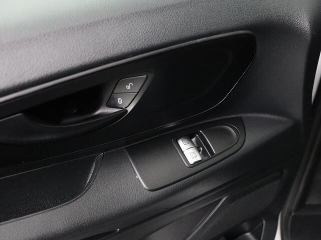 Mercedes-Benz VITO 114BlueTEC 7G-Tronic Automaat Personenbus | 9-Persoons | Extra Lang | Prijs incl BTW ¤ 26318,-- | Airco | Cruise | 2-2-2-3 Stoelopstelling