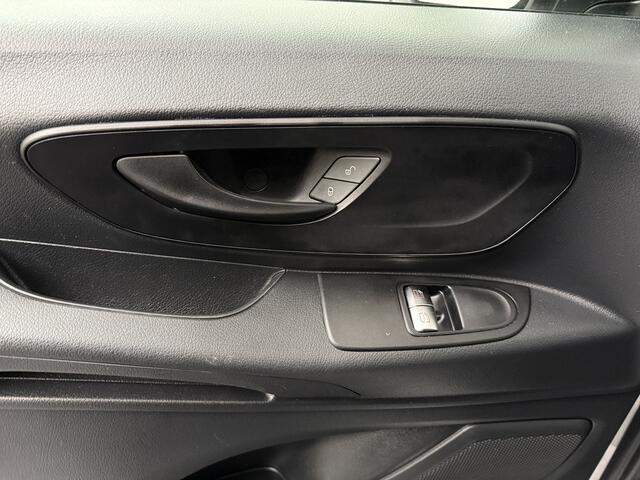 Mercedes-Benz VITO 114CDi Automaat XXL Personenbus | 9-Persoons | 2-2-2-3 Bestoeling | Airco | Cruise | Taxigoedkeuring | Prijs Inclusief ¤ 26.499,--