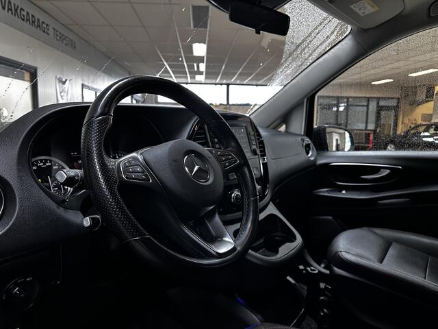 Mercedes-Benz VITO 114 CDI Extra Lang DC AMG Edition/ Trekhaak/ Automaat!/ LED Koplampen/ Camera/ 19''LMV/ LEDER/ Clima/ Navi/ Cruise/ Bluetooth/ Multi.LEDER.Stuur/ Elek.Pakket/ PDC V+A.