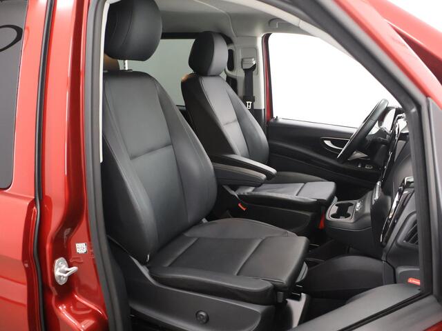Mercedes-Benz VITO 124 CDI | 239 PK | 4X4 AUT. | L2 | DUBBEL CABINE | ELEKTRISCHE DEUREN | RONDOM CAMERA | KUNST LEDER | STOELVERWARMING | MEMORY SEATS | 2500 KG TREKHAAK | NAVIGATIE | SMARTPHONE INTEGRATIE | SPIEGELPAKKET | BOM VOL | CERTIFIED