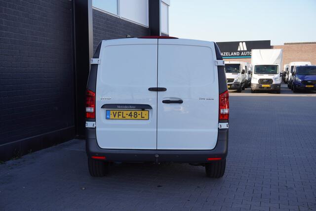 Mercedes-Benz VITO 114 CDI Automaat EURO 6 - A/C Climate - Cruise - Camera - Trekhaak - ¤ 15.950,- Excl.
