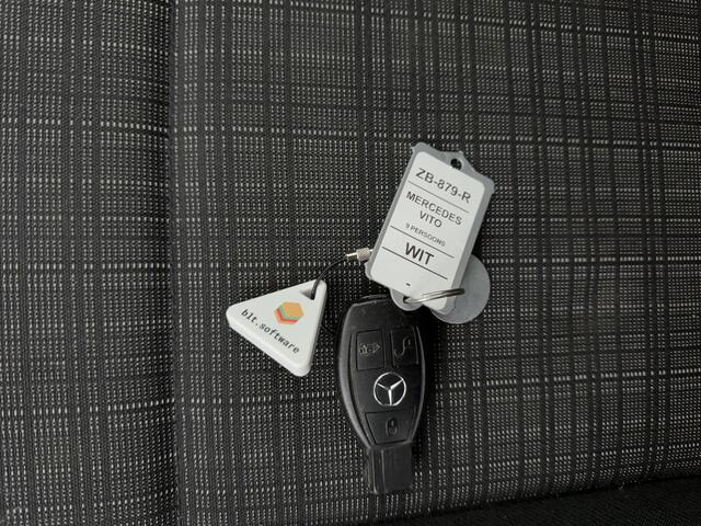 Mercedes-Benz VITO 114CDI Automaat Personenbus | 9-Persoons | Extra Lang | Prijs incl BTW ¤ 26499,-- | Airco | Cruise | 2-2-2-3 Stoelopstelling
