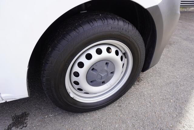 Mercedes-Benz VITO 114 CDI 136pk Automaat L2H1 Lang Apple Carplay Navigatie Camera Trekhaak ACC Cruise control Achterklep