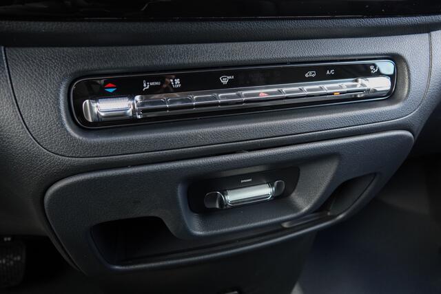 Mercedes-Benz VITO 116Cdi 163Pk 9G-Tronic Aut. | Pro | Extra Lang | Achteruitrijcamera | 2xSchuifdeur | Leder | Spoilerpack | Trekhaak | Treeplanken | 20''