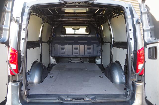 Mercedes-Benz VITO 119 CDI L2 AUT. 2X SCHUIFDEUR, LED, TREKHAAK, STOELVERWARMING, STANDKACHEL, CAMERA, NAVI, CRUISE, AIRCO