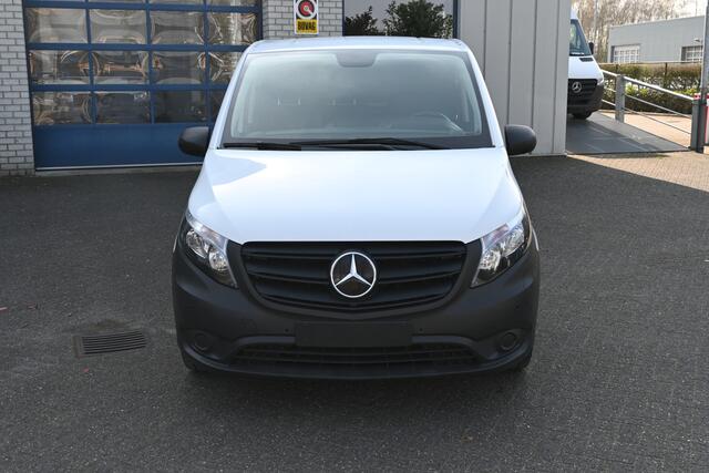 Mercedes-Benz VITO eVito 112 Lang 66 kWh Distronic, Parkeerpakket, Audio 30, Etc.