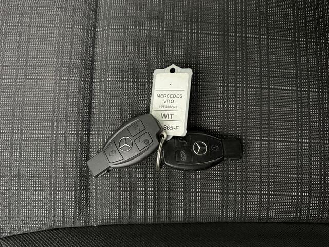 Mercedes-Benz VITO Extra Lang Kombi | 9-Persoons | Euro 6 | ¤ 19239,-- incl btw | Multimedia | Camera | 2-2-2-3 Stoelopstelling | Airco
