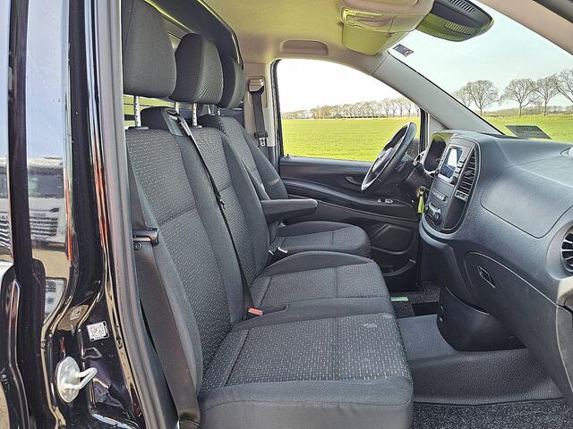 Mercedes-Benz VITO eVito 66 kWh LED Bumpers-Kleur Lm-Velgen 286KM WLTP Snelladen Achterdeuren!