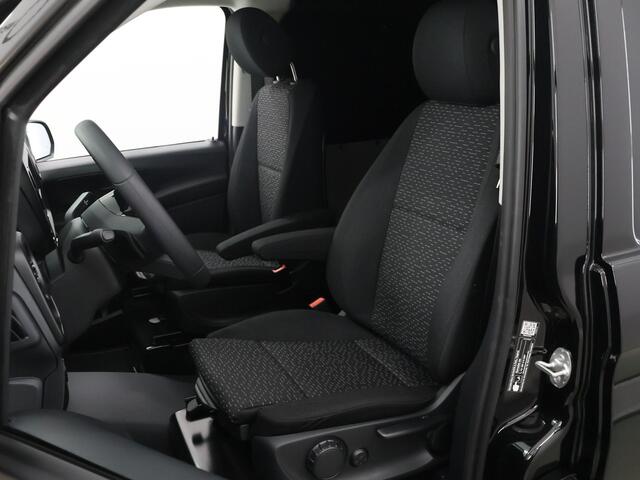 Mercedes-Benz VITO Bestelwagen 114 CDI L2 PRO | Achteruitrijcamera | Climate Control | Trekgewicht 2500 kg | Bumper en stootlijsten carrosseriekleur |