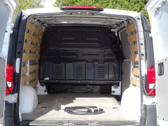 Mercedes-Benz VITO eVito Lang 66 kWh