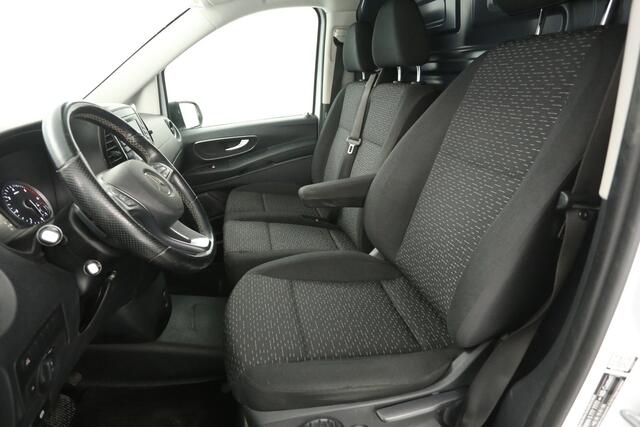 Mercedes-Benz VITO 114 CDI Lang | Aut. | Clima | Adap. Cruise | Camera | 3 Zits | Trekhaak | Carplay | Navi