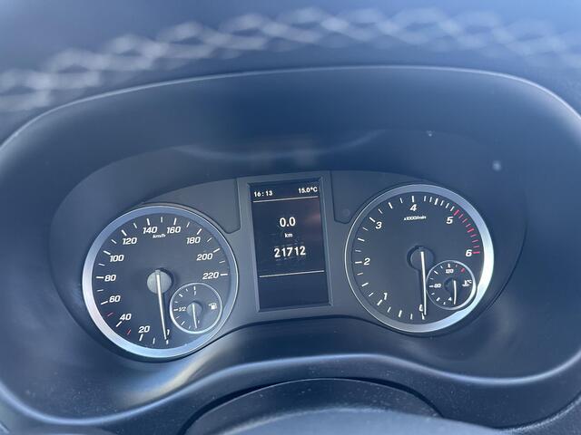 Mercedes-Benz VITO 110 CDI L2 Airco Navigatie Parkeersensoren Achterdeuren