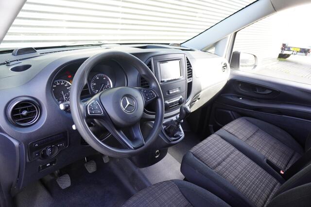 Mercedes-Benz VITO 116 CDI 160pk Lang L2 Airco Cruise control Trekhaak Parkeersensoren 17" Velgen