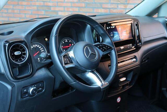 Mercedes-Benz VITO 119 CDI 4-Matic DC L3 XL | AMG | L+R Schuifdeur | Dubbel cabine | Navigatie | CarPlay | Camera | Lederen bekleding | Stoelverwarming | 2500 kg trekgewicht | Trekhaak | 4x4 | Multibeam Led | PDC V+A