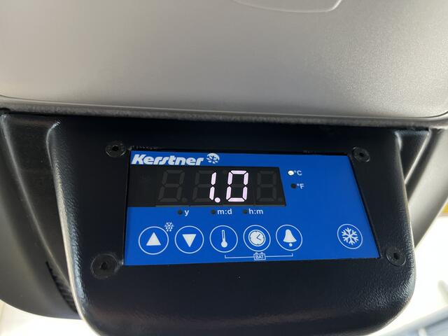 Mercedes-Benz VITO 116 CDI Lang RWD Automaat / Kerstner Dag- & Nachtkoeling / Airco / Camera / CarPlay / Cruise Control / LED / LMV / 3-Zits / 892 KM !!! Z.G.A.N. !!!