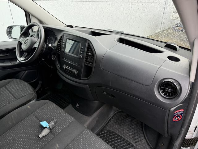 Mercedes-Benz VITO eVito 112 eVito 66 kWh L2 286km WLTP 96,7% (SOH) Snelladen Laadkabel Carplay Climate control Cruise control Camera Parkeersensoren voor achter