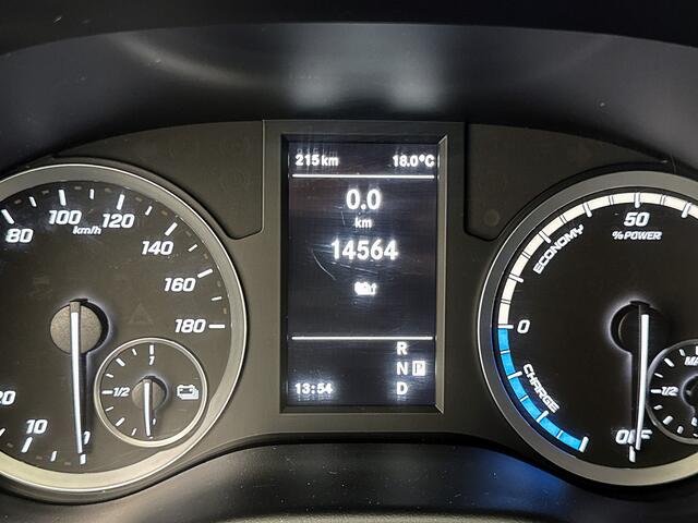 Mercedes-Benz VITO eVito 112 L2 60 kWh 285km WLTP Camera Stoelverwarming Snelladen Carplay