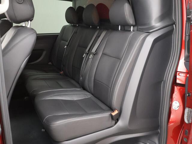 Mercedes-Benz VITO 114 CDI | L2 | AUTOMAAT | DUBBEL CABINE | LUCHTVERING ACHTERAS | LED | CAMERA | PARKEERSENSOREN | NAVIGATIE | CRUISE CONTROL | CLIMATE CONTROL | ACHTERDEUREN | METALLIC | KUNSTLEDER ZWART | CERTIFIED