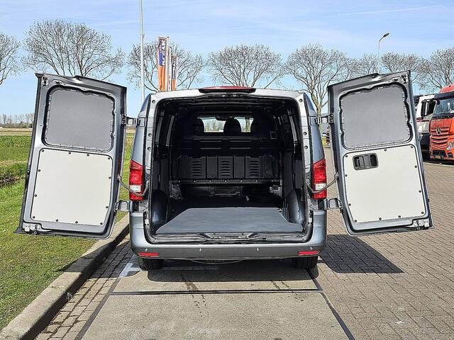 Mercedes-Benz VITO eVito L3 66 kWh XXL LED Bumpers-Kleur Lm-Velgen 286KM WLTP Snelladen Achterdeuren!