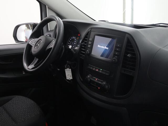 Mercedes-Benz VITO 116 CDI | Aut. | Lang L2 | Navigatie | Parkeercamera | 3-zits | Trekhaak | Airco | Certified