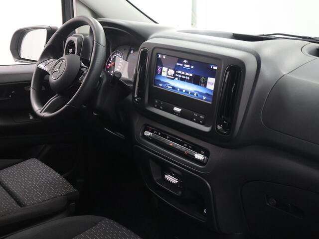 Mercedes-Benz VITO 116 CDI | AUT. | L2 | PRO | ACHTERUITRIJCAMERA | TREKHAAK | CARPLAY | ANDROID AUTO | 2500 KG AHW | METALLIC | CERTIFIED