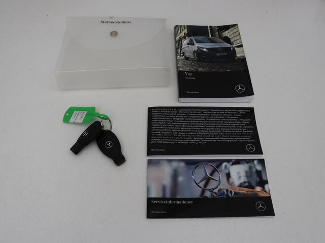 Mercedes-Benz VITO 114 CDI Extra Lang | Oprijplaat | Trekhaak | Camera | Stoelverwarming | 19'' | Cruise control | Bluetooth | Airco | 3-Persoons