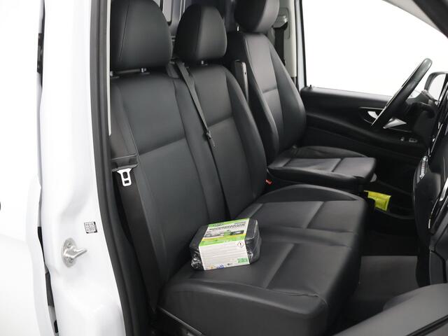 Mercedes-Benz VITO 116 CDI L3 Select | Stoelverwarming | Trekhaak 2.500kg | 3 zits | Parkeersensoren Voor + Achter | LED koplampen |