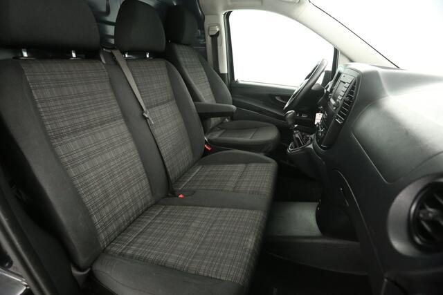 Mercedes-Benz VITO 111 CDI | Airco | Cruise | 3 Zits | Trekhaak | Navi | Parkeersens.